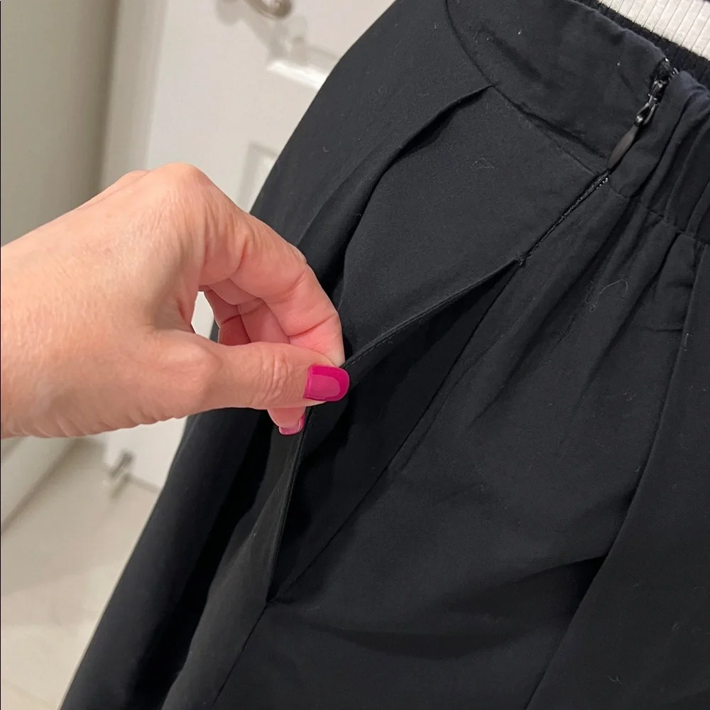 DKNY Elegant Black Full Skirt - Picture 4 of 7